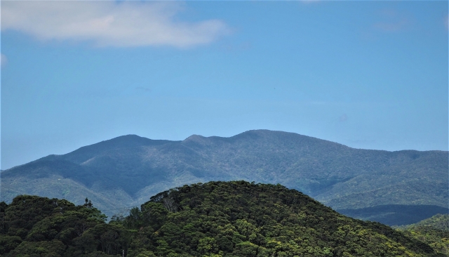 湯湾岳