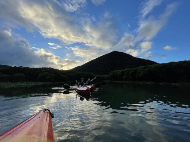 【奄美大島】奄美の夕焼けと夜を楽しもう！人気のセットプラン☆サンセットマングローブカヌー＆夜の森探検ツアー