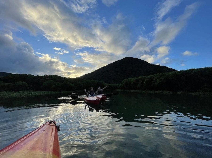 ★冬の特別SALE【奄美大島】奄美の夕焼けと夜を楽しもう！人気のセットプラン☆サンセットマングローブカヌー＆夜の森探検ツアー（No.81）