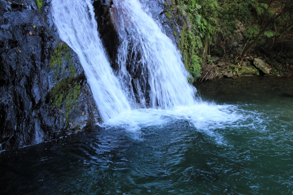 アランガチの滝-奄美大島-