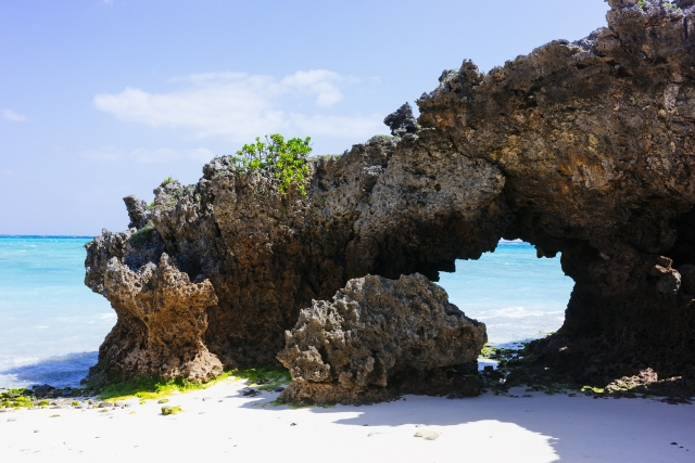 鹿児島・与論島とは？行き方やおすすめ観光情報をご紹介！