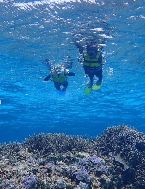 【鹿児島/与論島】4歳からOK！約400種類のサンゴ礁や生き物たちと一緒に☆トロピカルシュノーケリングツアー（No.109）