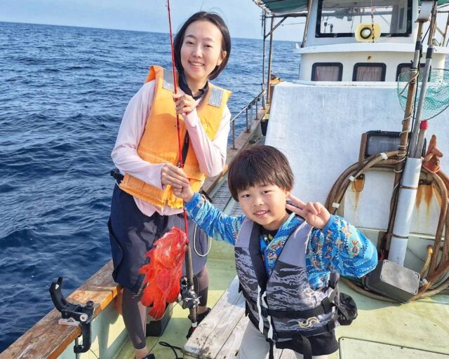 【奄美大島/半日】空港から10分！到着日や最終日にも参加OK☆初心者から楽しめる船釣り体験ツアー【居酒屋紹介可能】