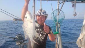 【奄美北部/船釣り/約2.5時間】初心者大歓迎！手ぶらで参加可能☆体験フィッシングツアー＜空港まで車で3分・最終日にも楽しめる！＞【居酒屋紹介可能】