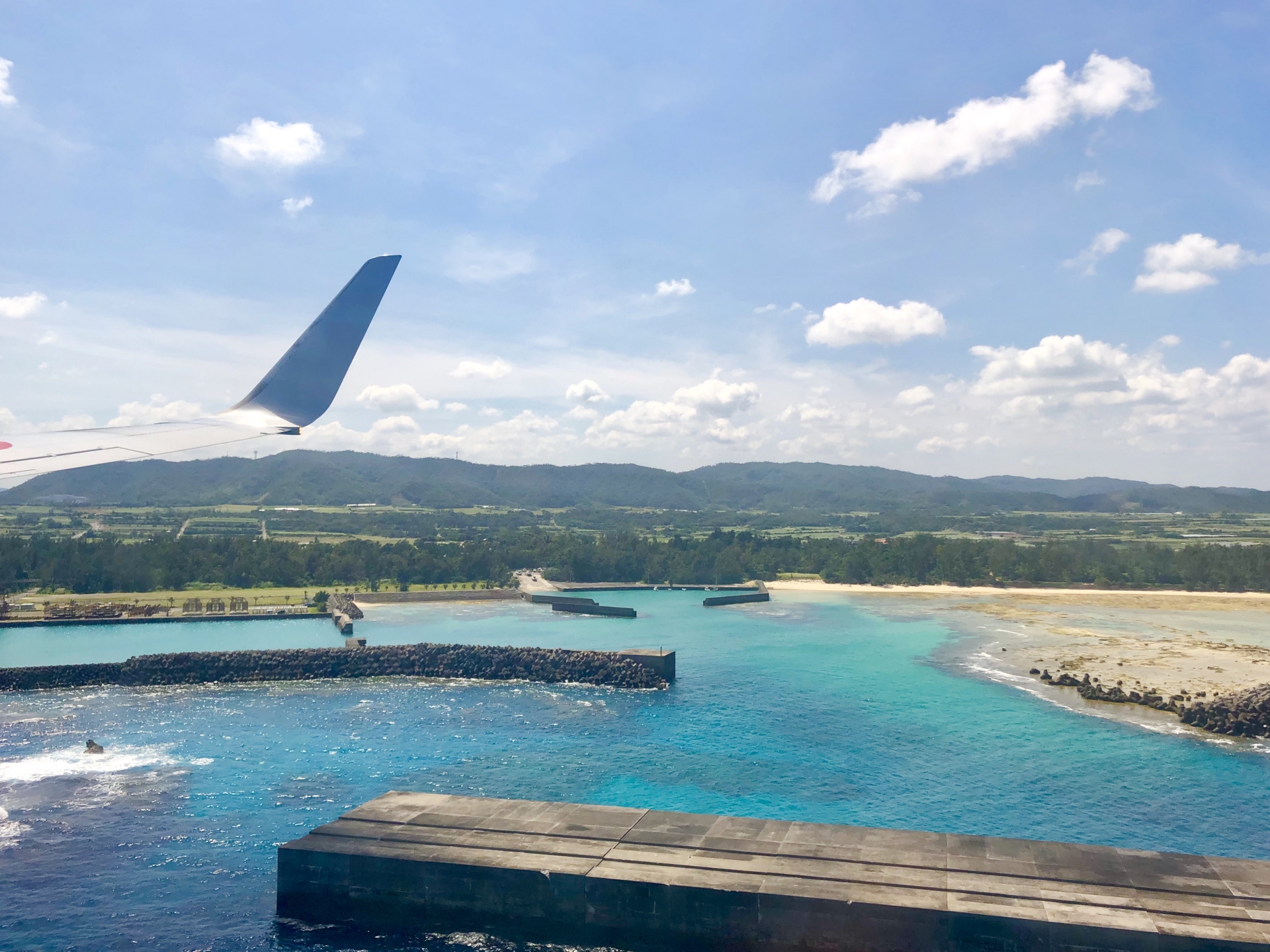 飛行機から眺める奄美大島