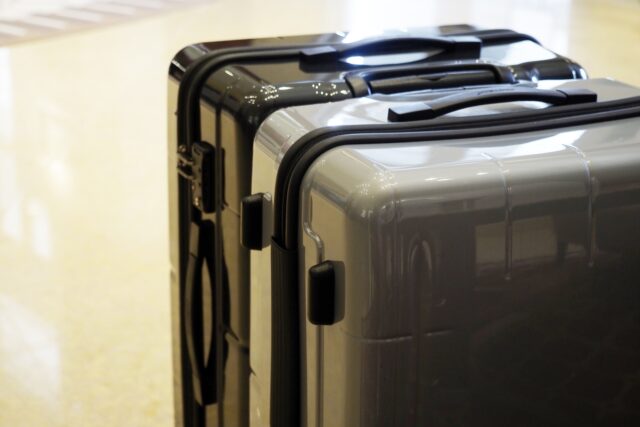 スーツケース　手荷物