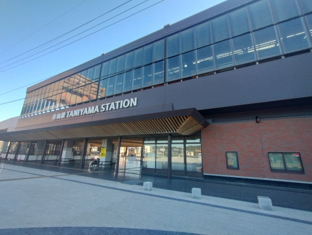 JR谷山駅